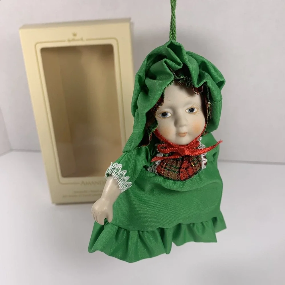 Hallmark 1984 Vintage Keepsake‎ 